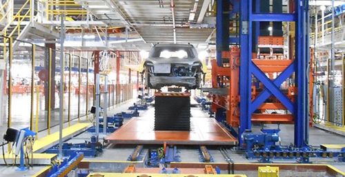 中國造車機(jī)器人崛起 打破外資壟斷的商用設(shè)備先鋒力量